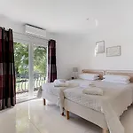 Garden House Apartamento