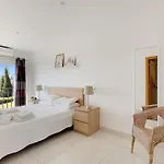 Garden House Apartamento